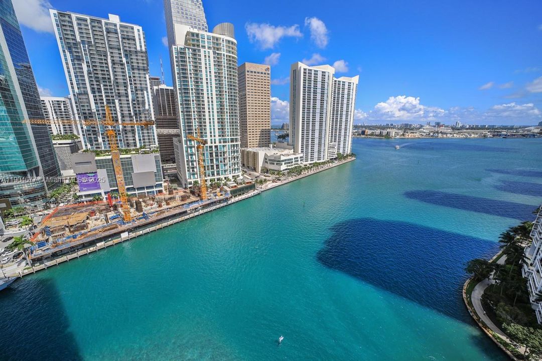 For Rent: $6,950 (3 beds, 2 baths, 2040 Square Feet)