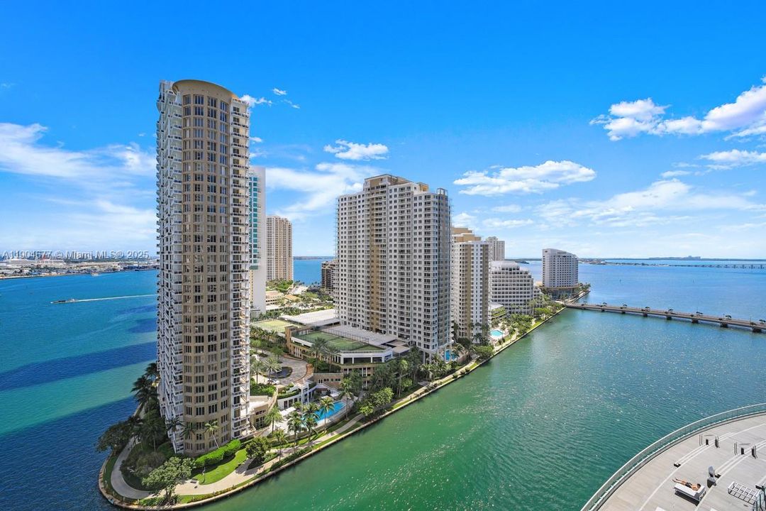 For Rent: $6,950 (3 beds, 2 baths, 2040 Square Feet)