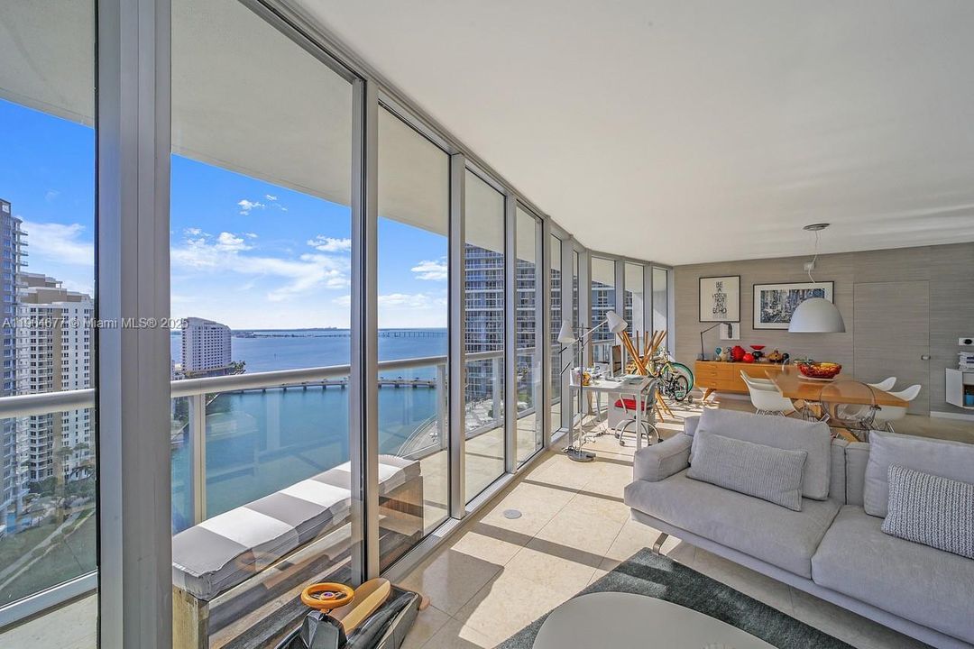 For Rent: $6,950 (3 beds, 2 baths, 2040 Square Feet)