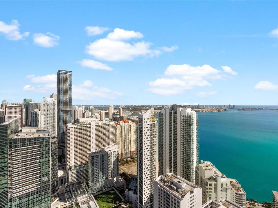 For Rent: $30,000 (3 beds, 3 baths, 4470 Square Feet)