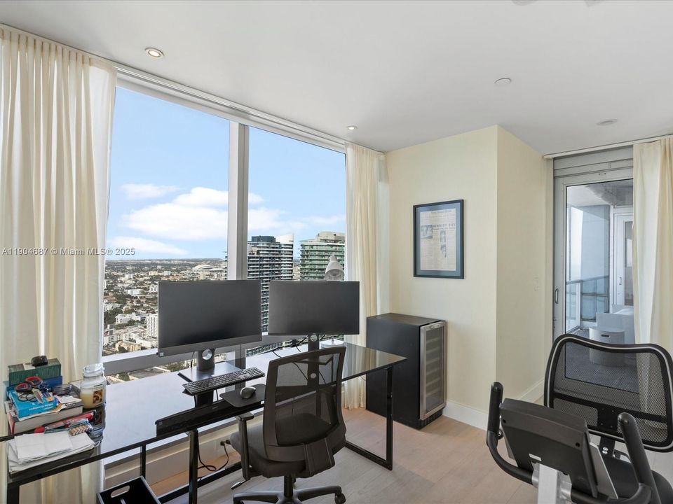 For Rent: $30,000 (3 beds, 3 baths, 4470 Square Feet)