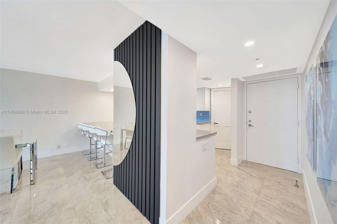 Active With Contract: $4,950 (2 beds, 2 baths, 1398 Square Feet)