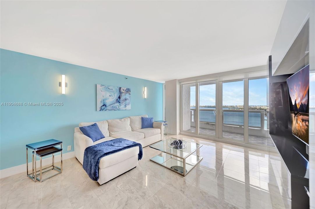 Active With Contract: $4,950 (2 beds, 2 baths, 1398 Square Feet)