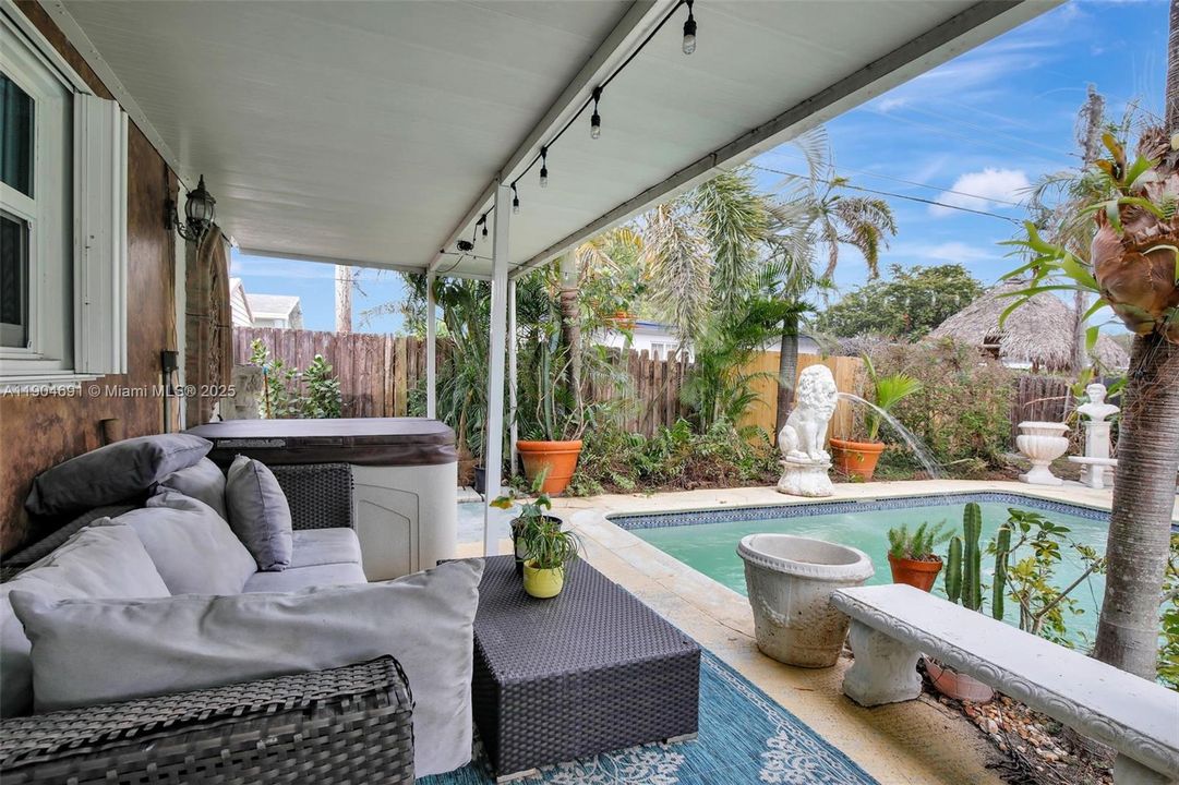 For Sale: $659,900 (4 beds, 2 baths, 2131 Square Feet)