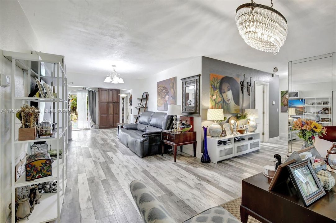 For Sale: $659,900 (4 beds, 2 baths, 2131 Square Feet)