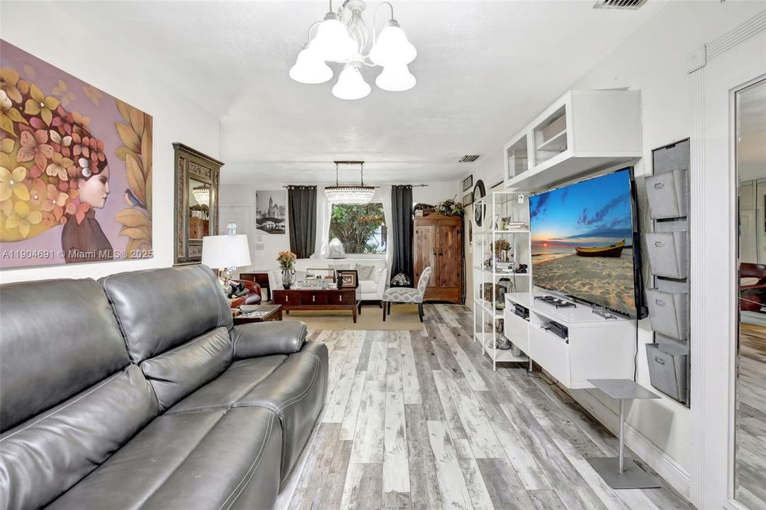 For Sale: $659,900 (4 beds, 2 baths, 2131 Square Feet)