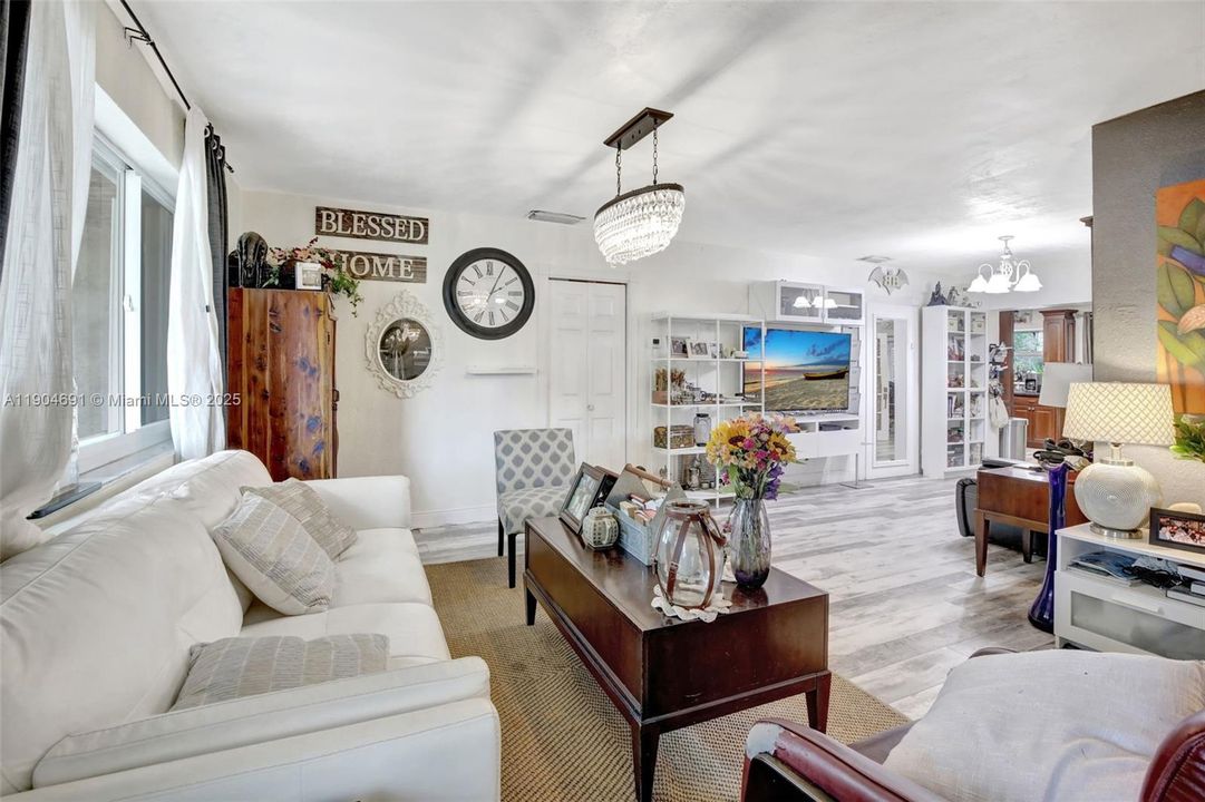 For Sale: $659,900 (4 beds, 2 baths, 2131 Square Feet)