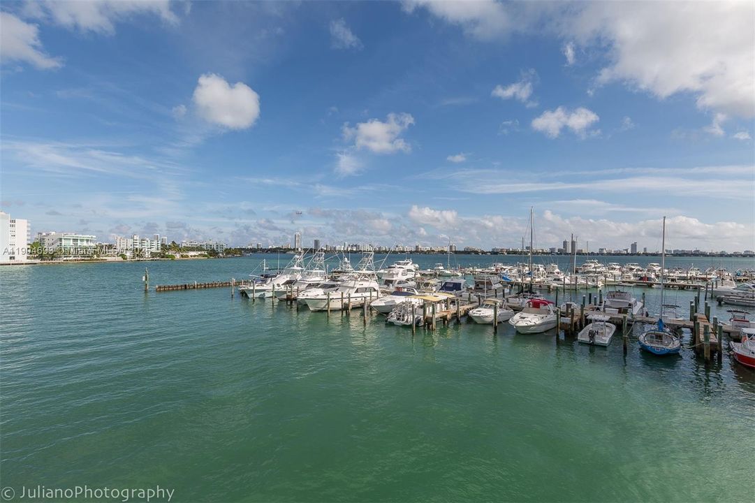 For Sale: $375,000 (2 beds, 2 baths, 1030 Square Feet)