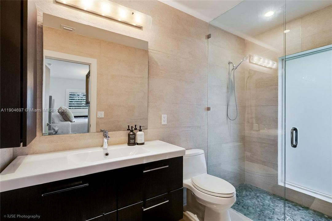 Active With Contract: $5,800 (3 beds, 2 baths, 1265 Square Feet)