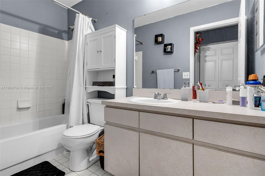 For Sale: $469,000 (3 beds, 2 baths, 1197 Square Feet)