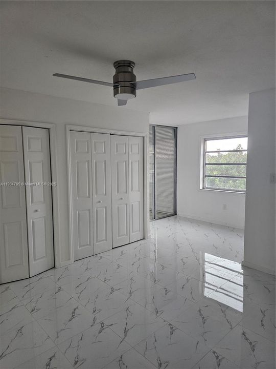 For Sale: $179,900 (2 beds, 2 baths, 1260 Square Feet)