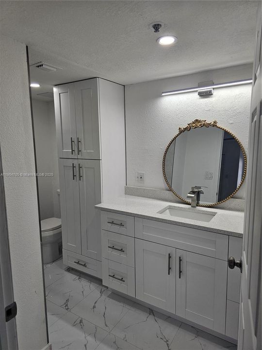 For Sale: $179,900 (2 beds, 2 baths, 1260 Square Feet)