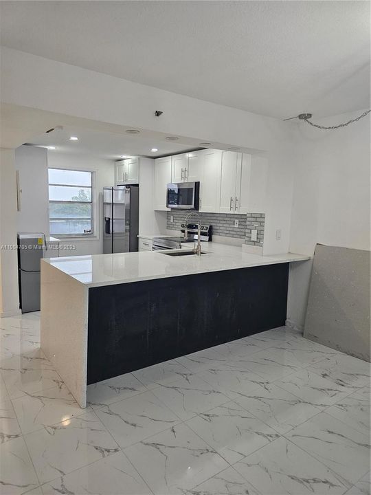 For Sale: $179,900 (2 beds, 2 baths, 1260 Square Feet)