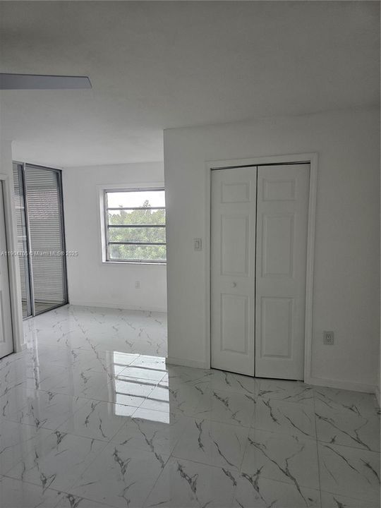 For Sale: $179,900 (2 beds, 2 baths, 1260 Square Feet)