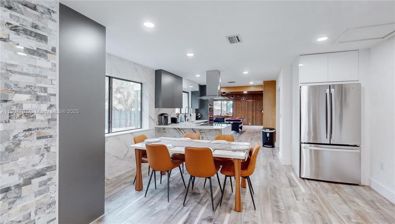 Recently Rented: $4,800 (4 beds, 2 baths, 2020 Square Feet)