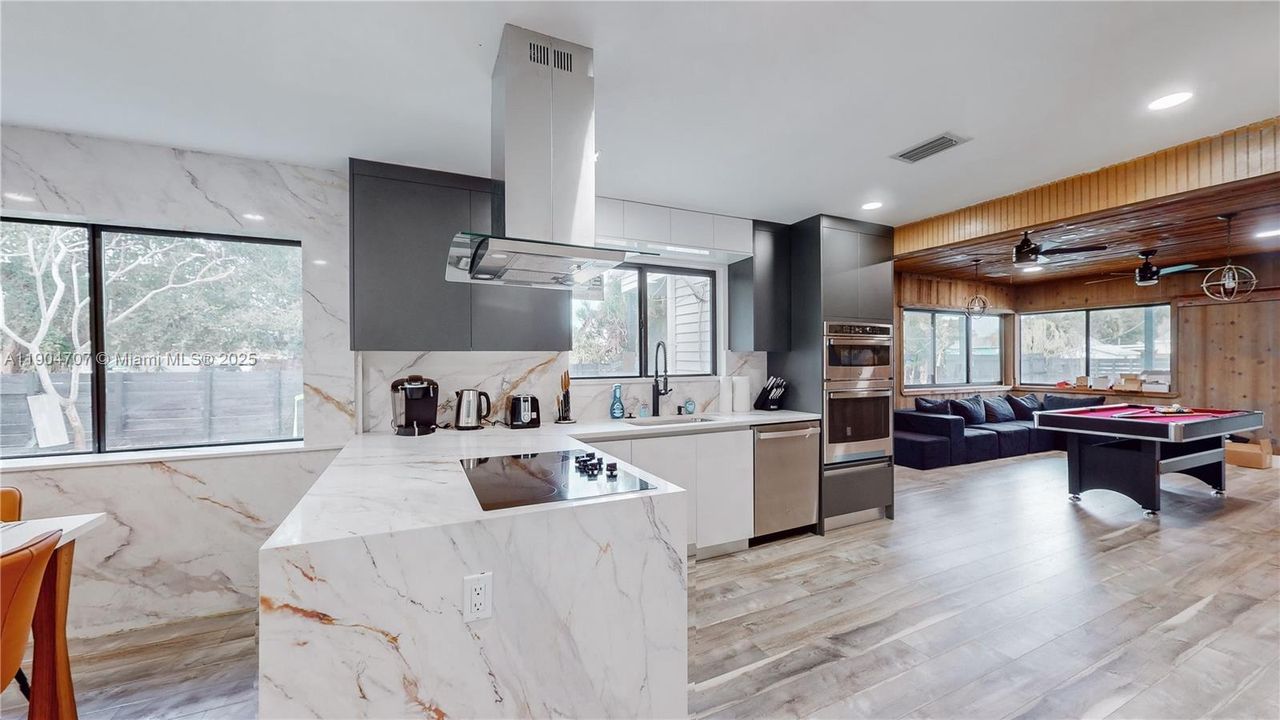 Recently Rented: $4,800 (4 beds, 2 baths, 2020 Square Feet)