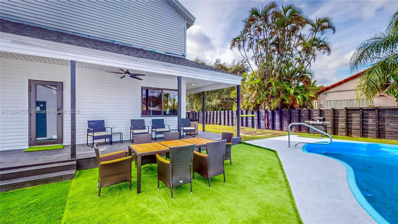 Recently Rented: $4,800 (4 beds, 2 baths, 2020 Square Feet)