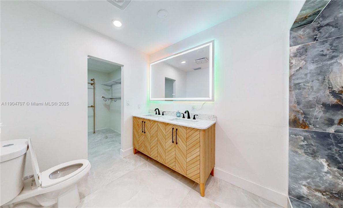 Recently Rented: $4,800 (4 beds, 2 baths, 2020 Square Feet)