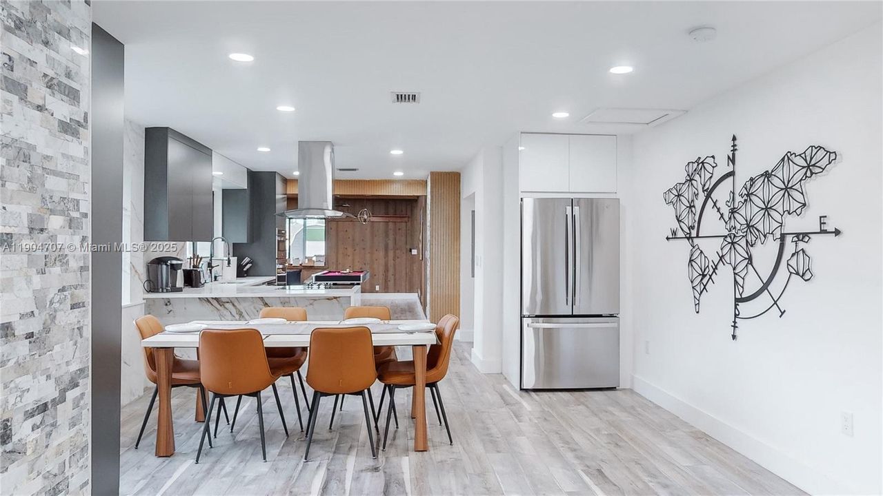 Recently Rented: $4,800 (4 beds, 2 baths, 2020 Square Feet)