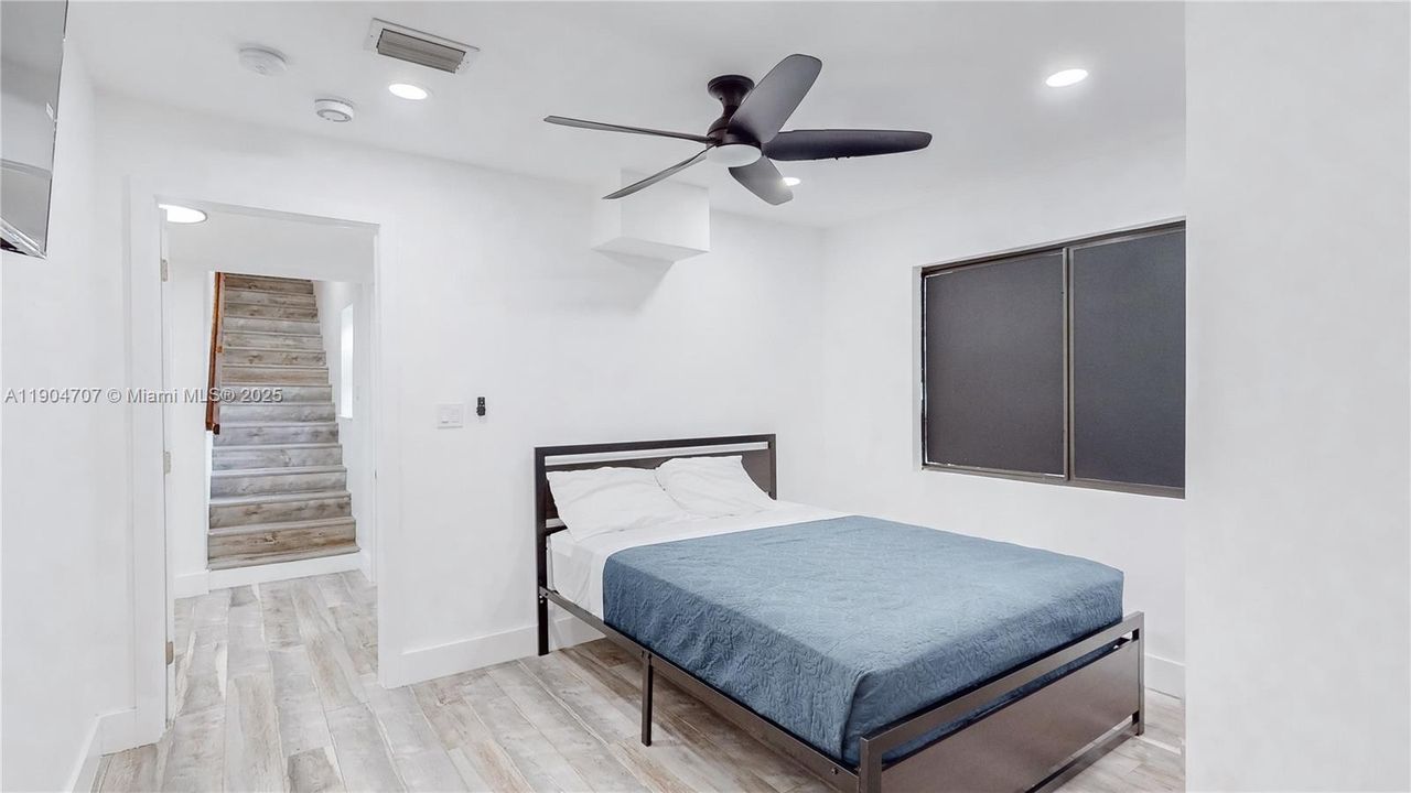 Recently Rented: $4,800 (4 beds, 2 baths, 2020 Square Feet)