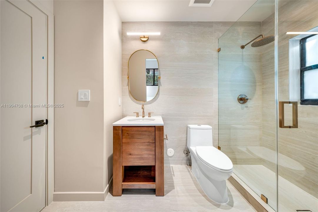 En Venta: $1,190,000 (3 camas, 2 baños, 2120 Pies cuadrados)