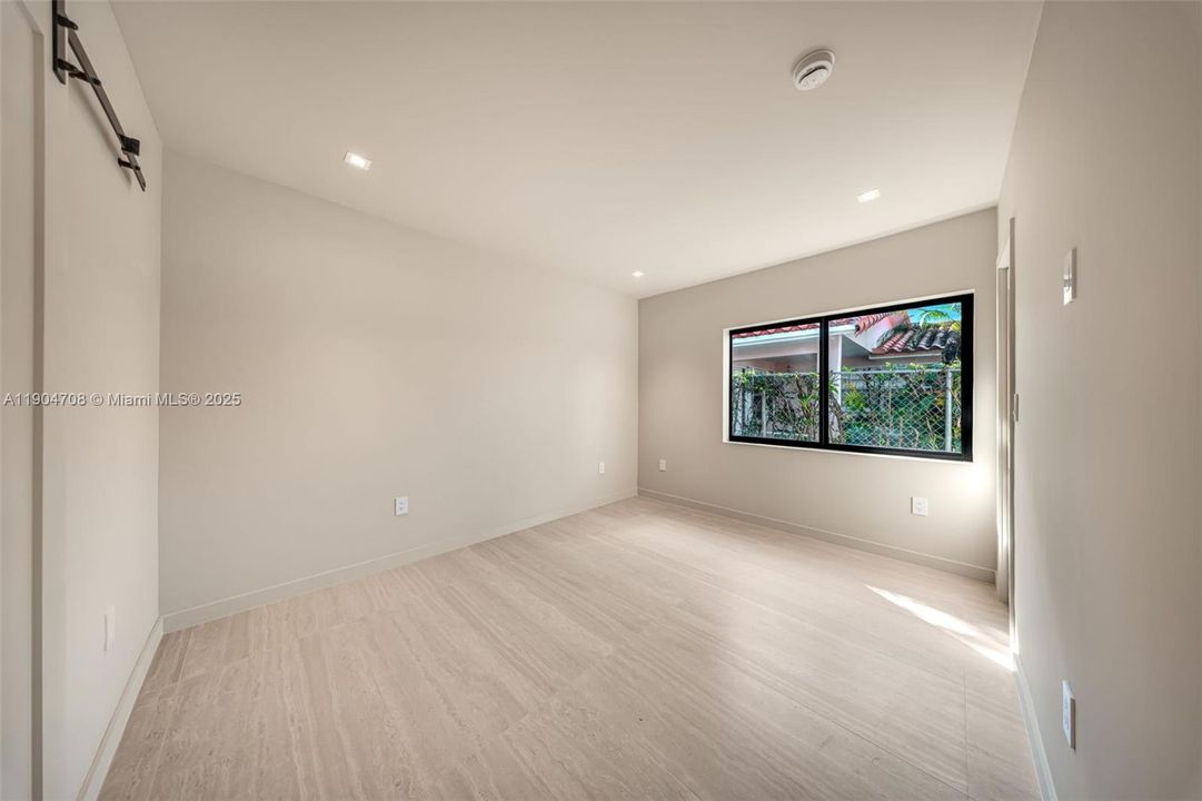 En Venta: $1,190,000 (3 camas, 2 baños, 2120 Pies cuadrados)