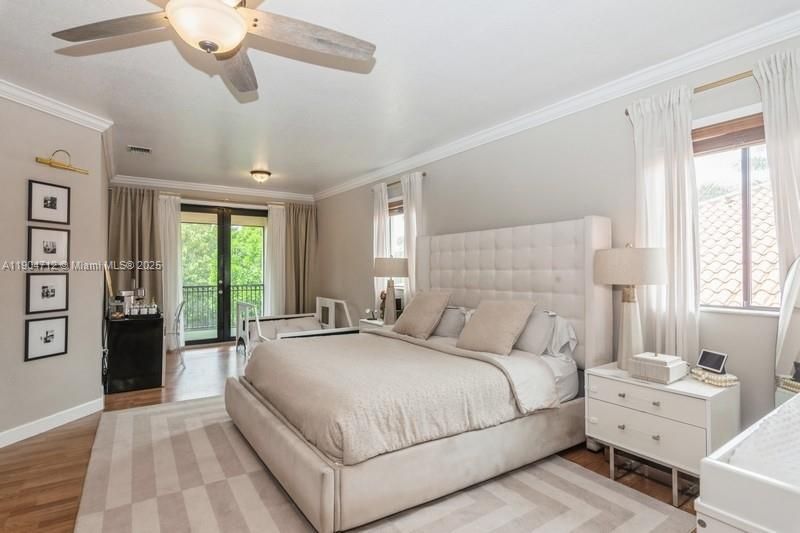 For Sale: $1,050,000 (5 beds, 5 baths, 3479 Square Feet)