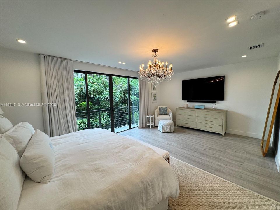 For Sale: $1,199,000 (3 beds, 3 baths, 2509 Square Feet)