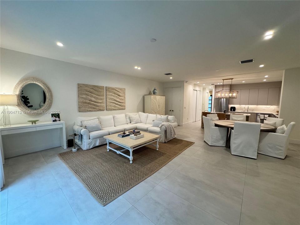 For Sale: $1,199,000 (3 beds, 3 baths, 2509 Square Feet)