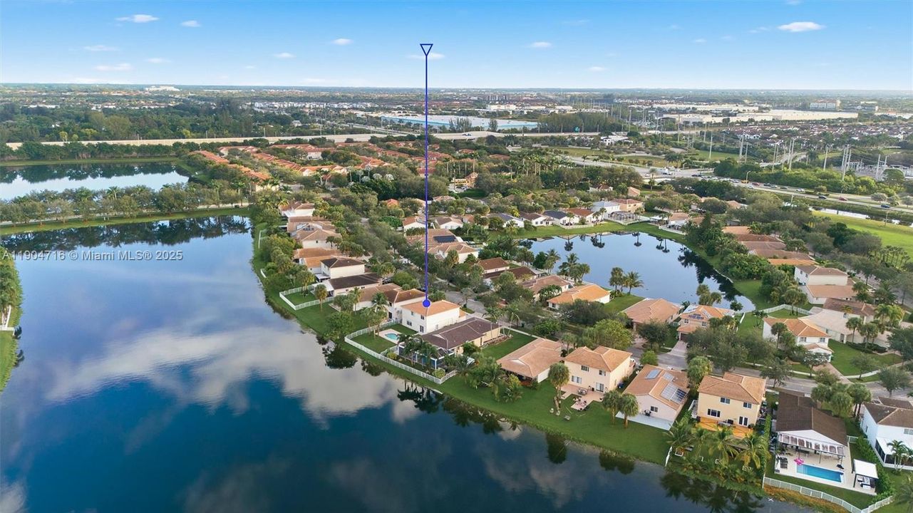 На продажу: $675,000 (4 спален, 2 ванн, 2049 Квадратных фут)