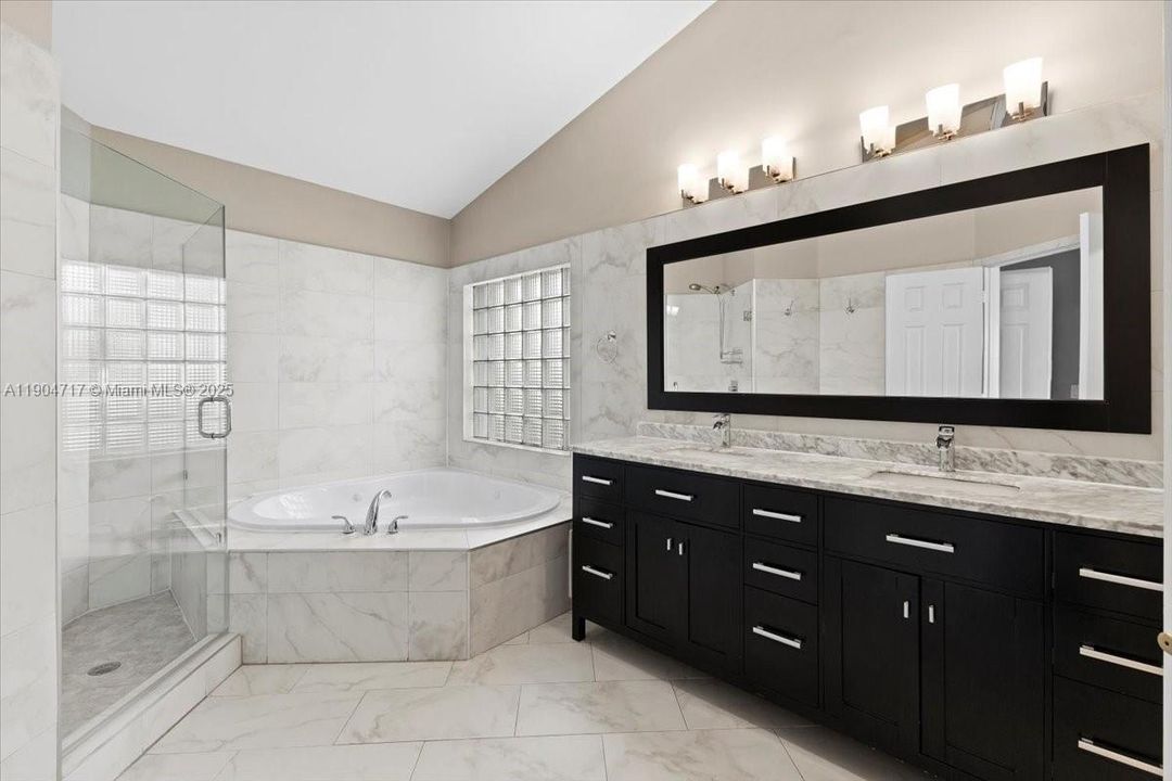 For Rent: $6,800 (5 beds, 2 baths, 2604 Square Feet)