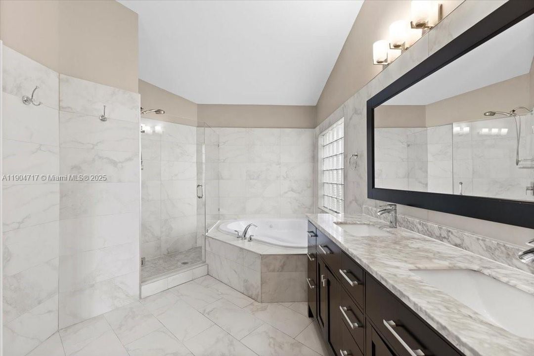 For Rent: $6,800 (5 beds, 2 baths, 2604 Square Feet)