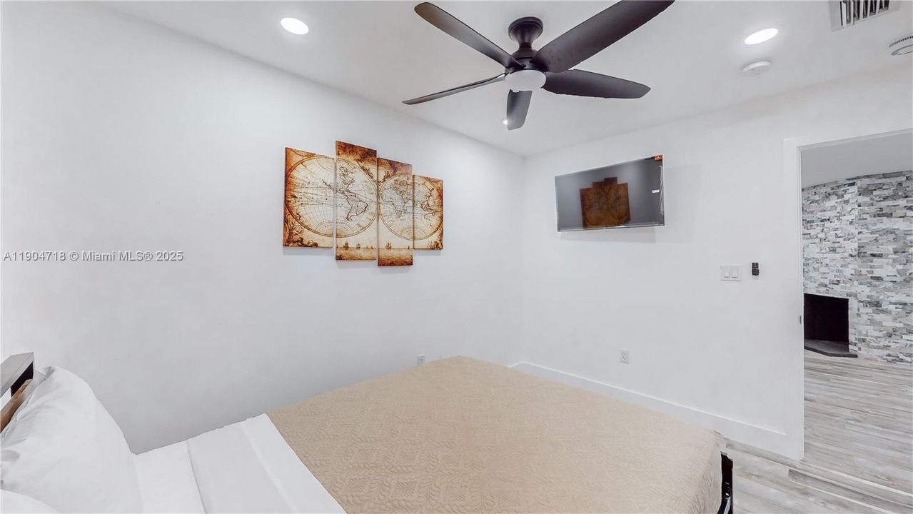 For Sale: $749,000 (4 beds, 2 baths, 2020 Square Feet)