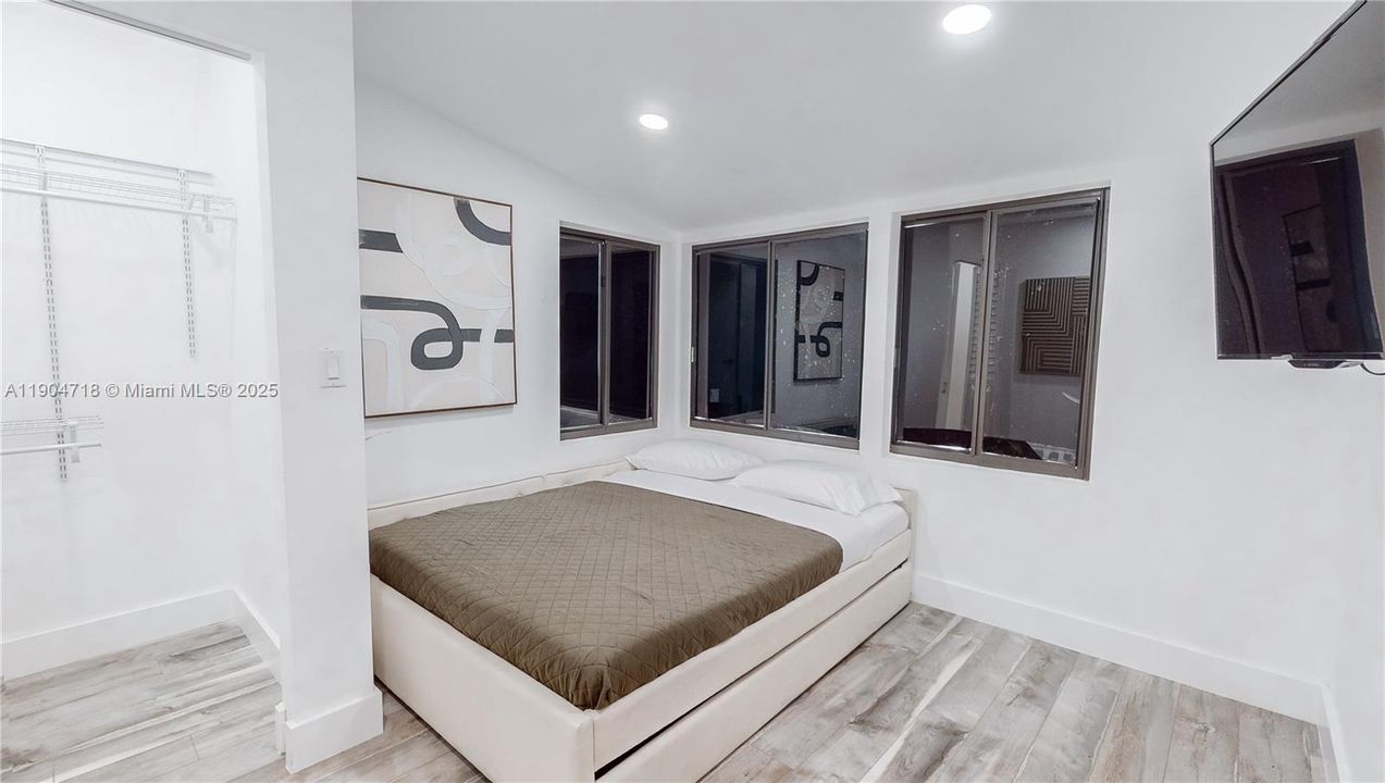 For Sale: $749,000 (4 beds, 2 baths, 2020 Square Feet)