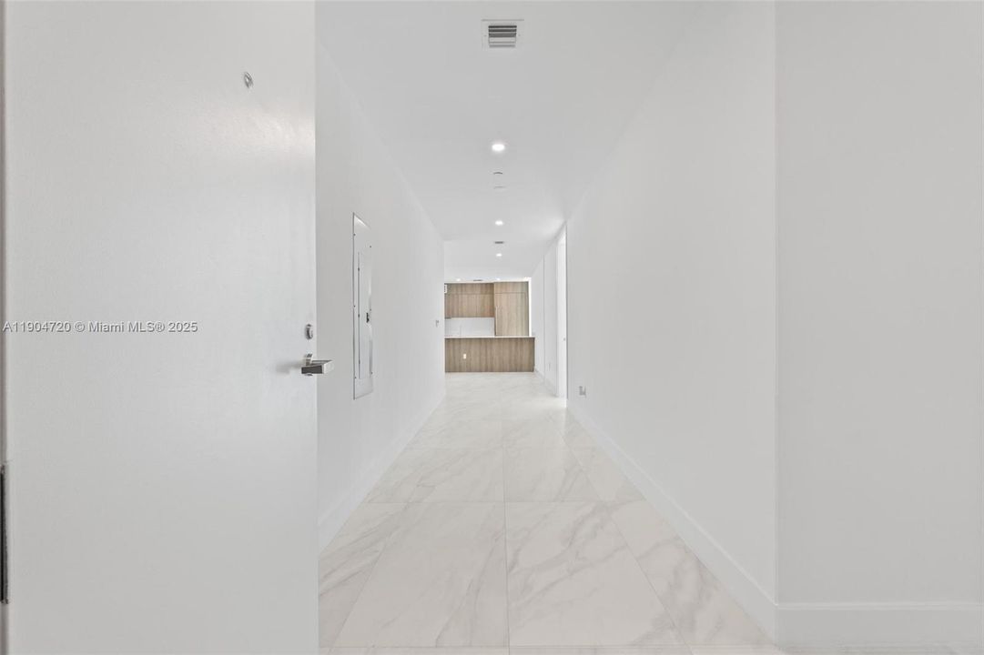 For Sale: $1,750,000 (3 beds, 3 baths, 1964 Square Feet)