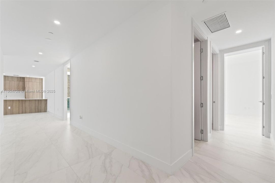 For Sale: $1,750,000 (3 beds, 3 baths, 1964 Square Feet)