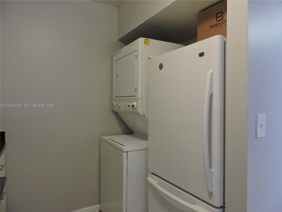For Rent: $2,100 (2 beds, 2 baths, 750 Square Feet)