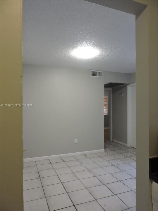 For Rent: $2,100 (2 beds, 2 baths, 750 Square Feet)