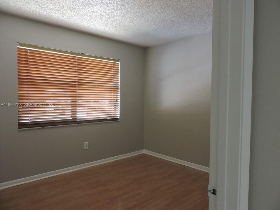 For Rent: $2,100 (2 beds, 2 baths, 750 Square Feet)