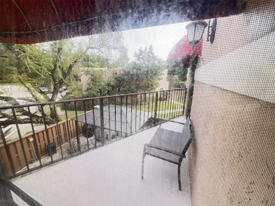 For Sale: $399,000 (3 beds, 3 baths, 1364 Square Feet)