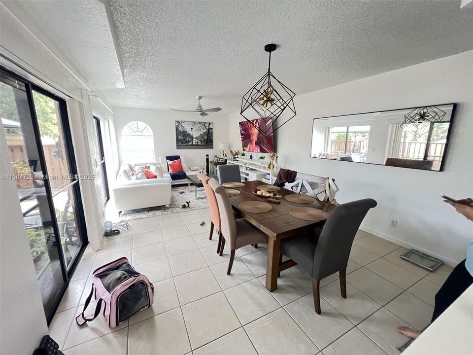 For Sale: $399,000 (3 beds, 3 baths, 1364 Square Feet)