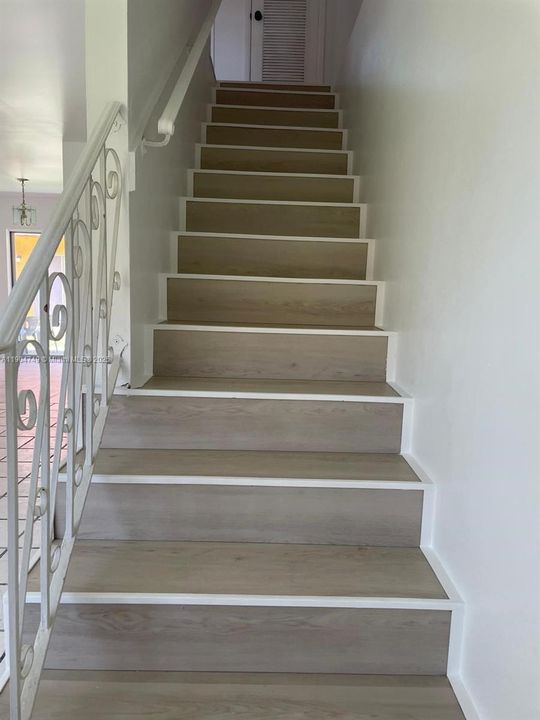 Recently Rented: $1,800 (2 beds, 1 baths, 940 Square Feet)