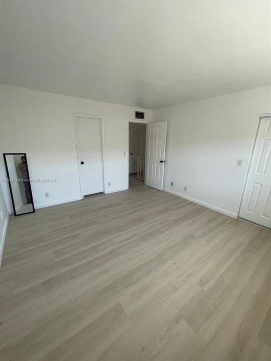 Recently Rented: $1,800 (2 beds, 1 baths, 940 Square Feet)