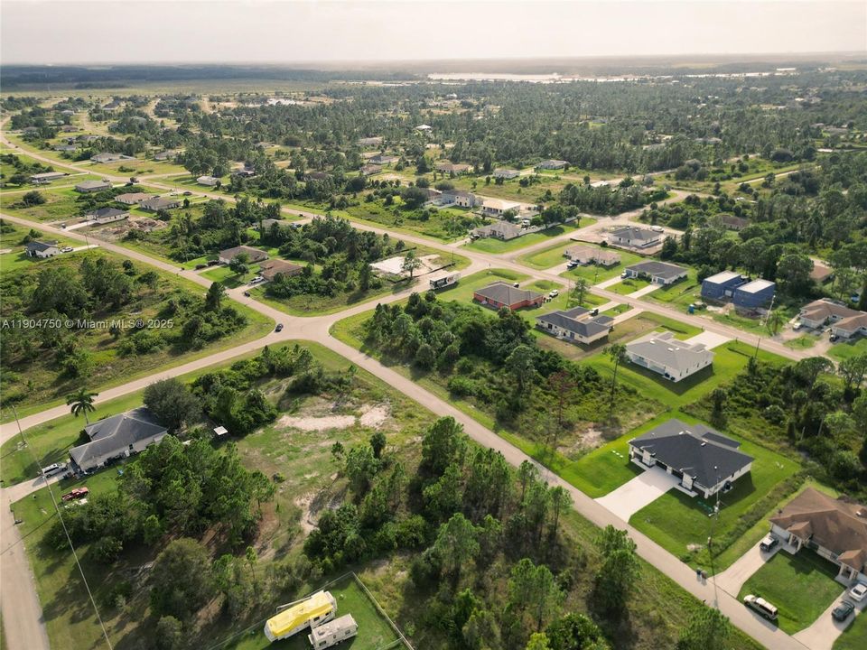 На продажу: $59,990 (0.35 acres)