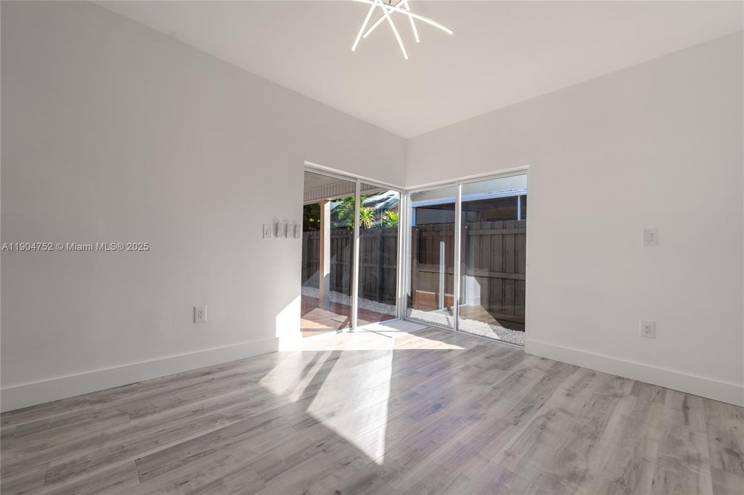 Active With Contract: $635,000 (3 beds, 2 baths, 1665 Square Feet)