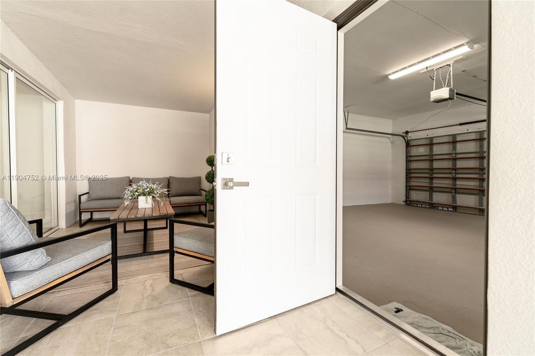 Active With Contract: $635,000 (3 beds, 2 baths, 1665 Square Feet)