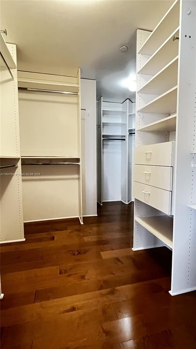 待售: $929,000 (2 贝兹, 2 浴室, 2190 平方英尺)