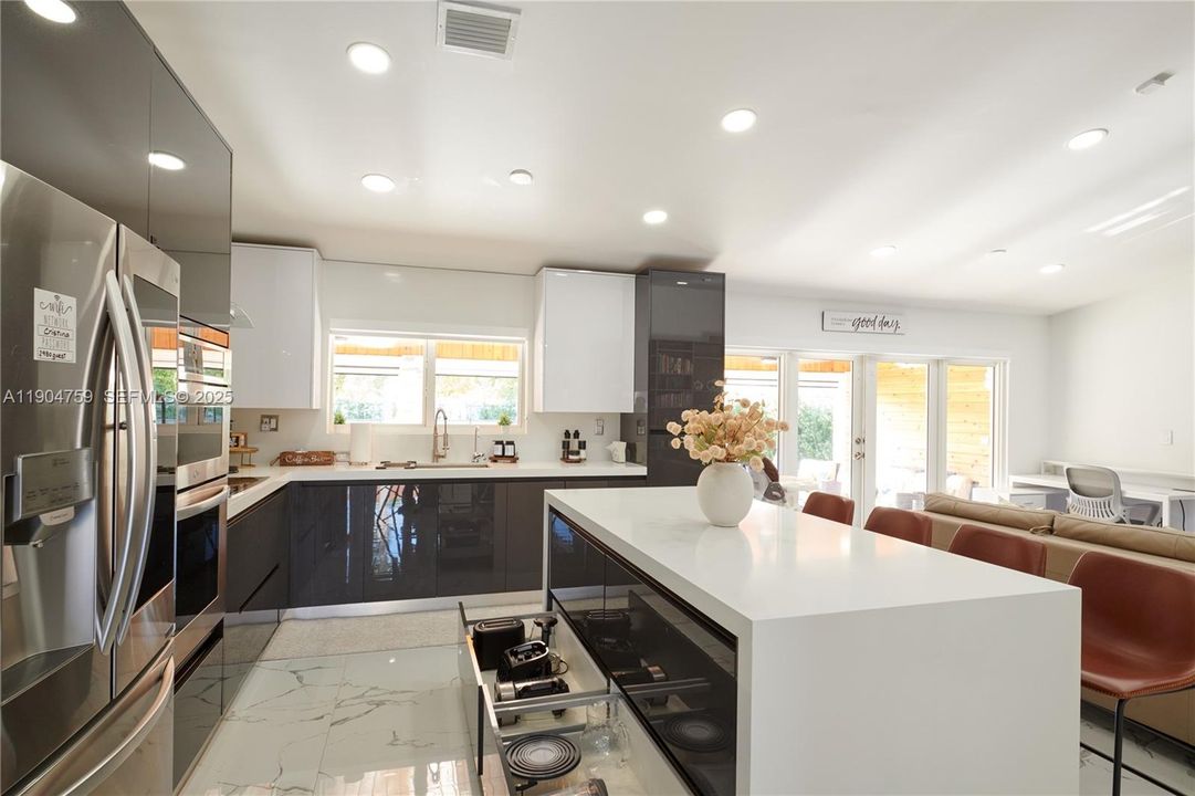 For Sale: $1,200,000 (4 beds, 2 baths, 2220 Square Feet)