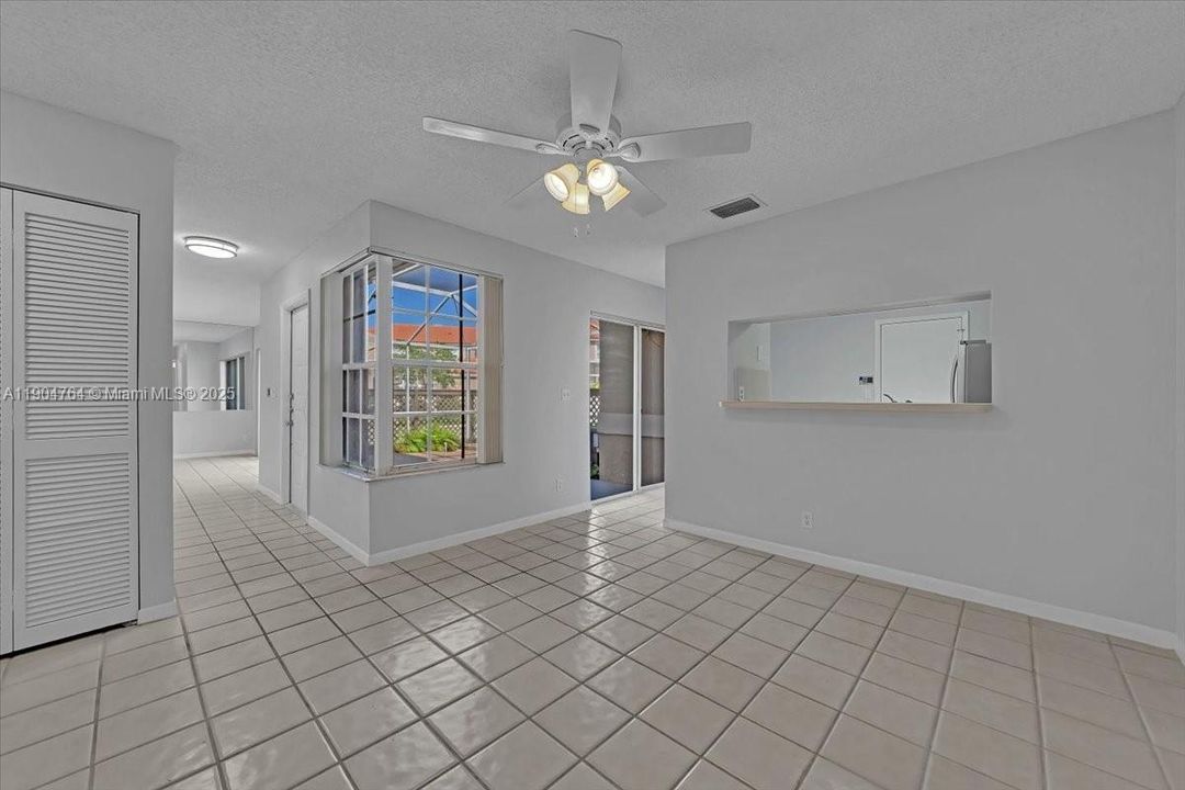 Activo con contrato: $3,000 (3 camas, 2 baños, 1666 Pies cuadrados)