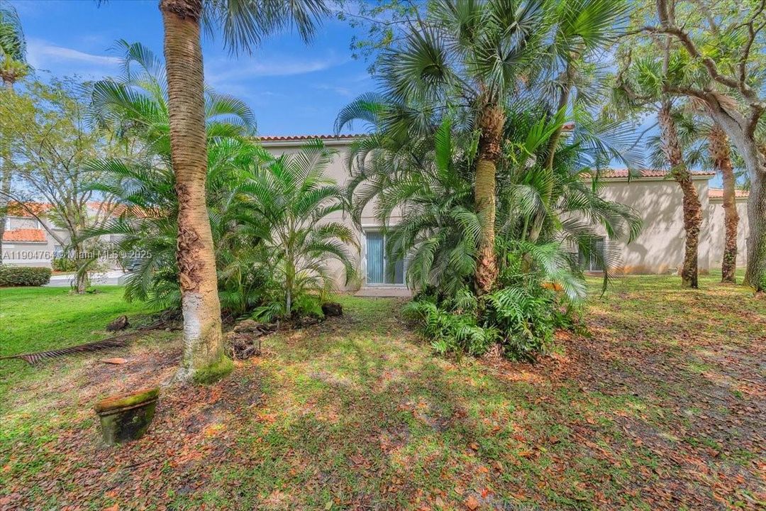 Activo con contrato: $3,000 (3 camas, 2 baños, 1666 Pies cuadrados)